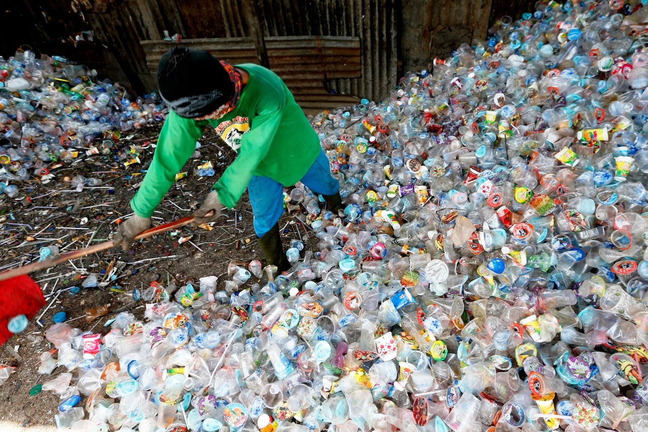 cara mengolah sampah plastik menjadi bensin